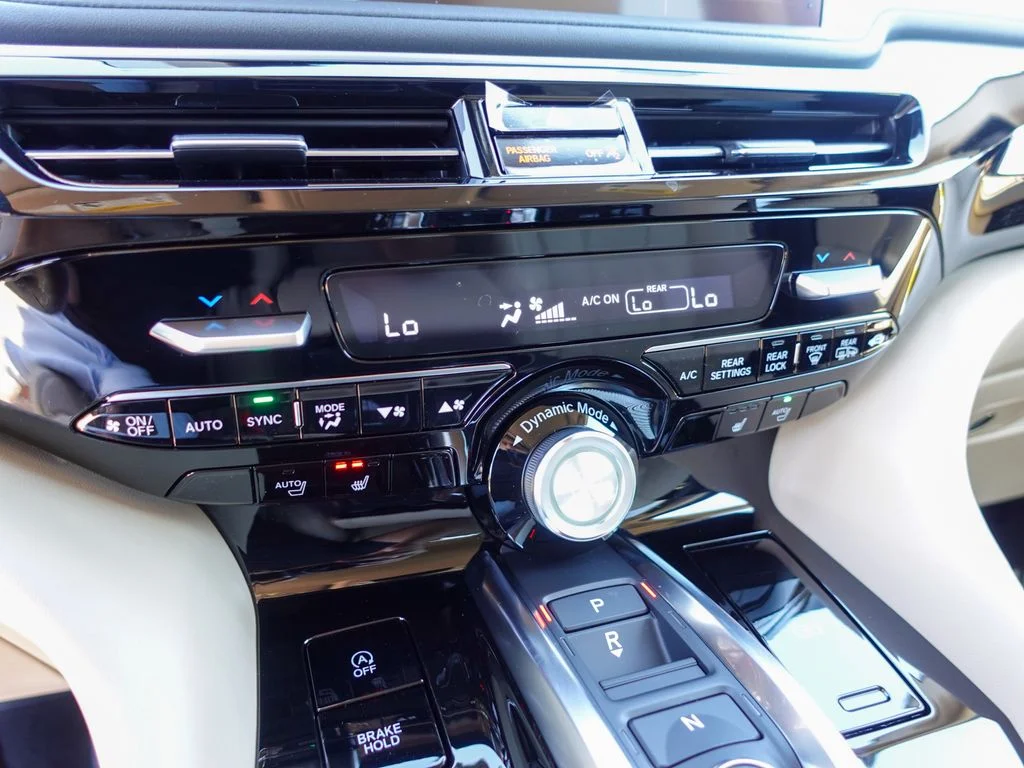 New 2026 Platinum White Acura Technology Package image 19