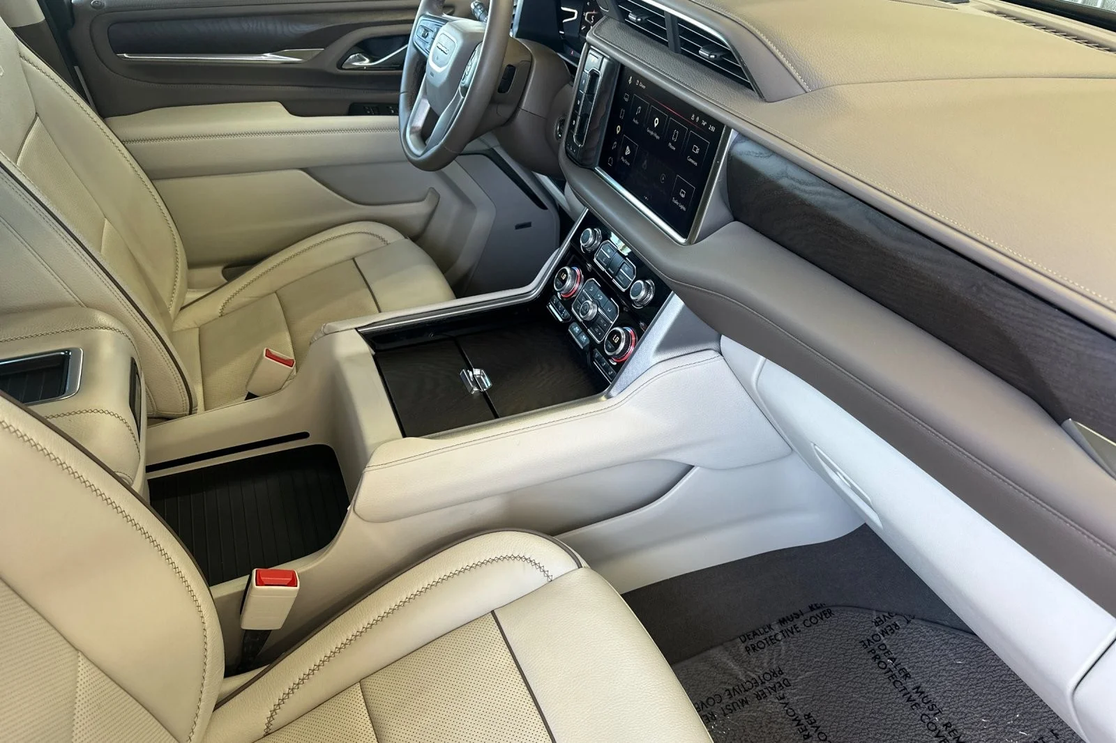 Used 2024 Onyx Black GMC Denali image 16