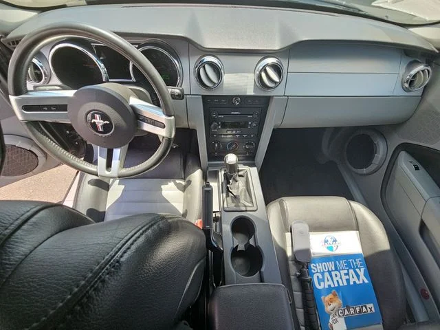 Used 2007 Black Ford GT Premium image 22
