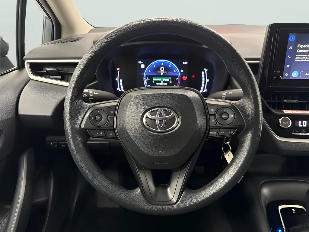Used 2026  Toyota LE image 19