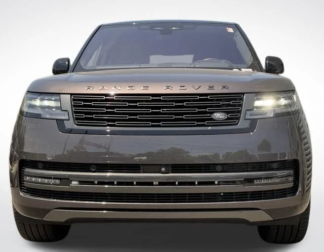 Certified Used 2023 Gray Land Rover SE image 11
