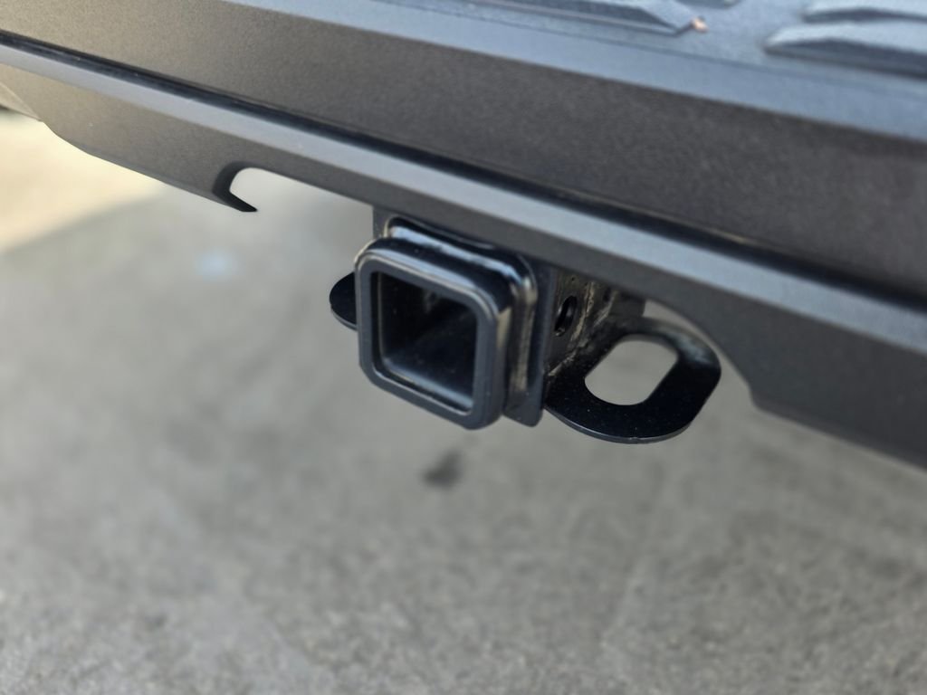 2025 Toyota Tundra Limited - Photo 12