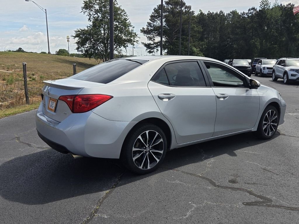 Used 2019 Silver Toyota SE image 11