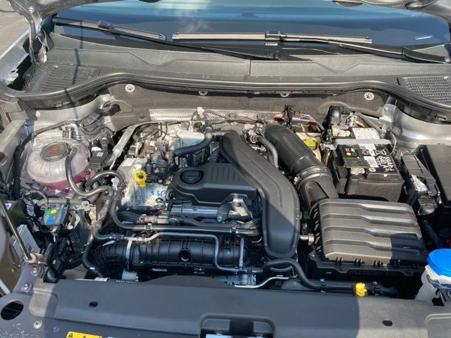 2025 Volkswagen Taos SEL - Photo 64