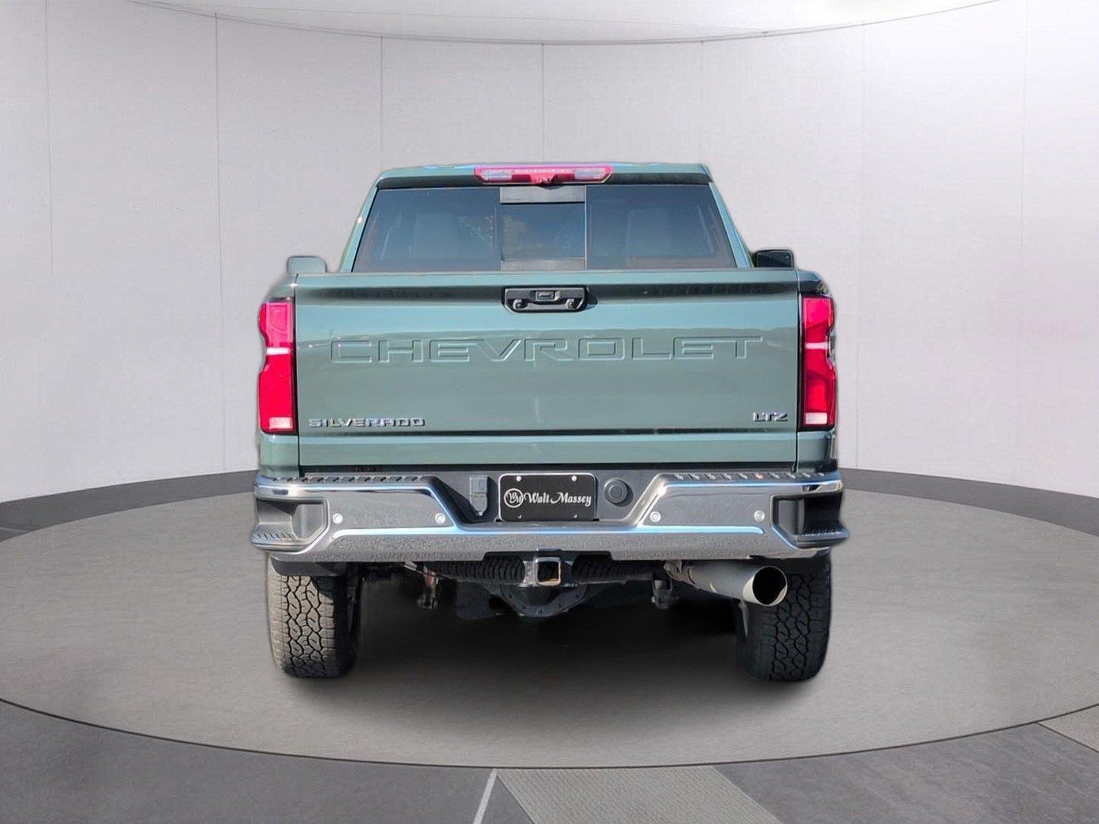 Used 2025 Cypress Gray Chevrolet LTZ image 4