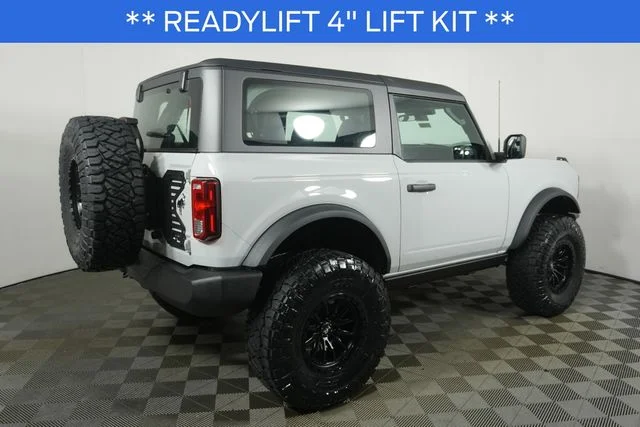 New 2026 Avalanche Gray Ford Base image 3