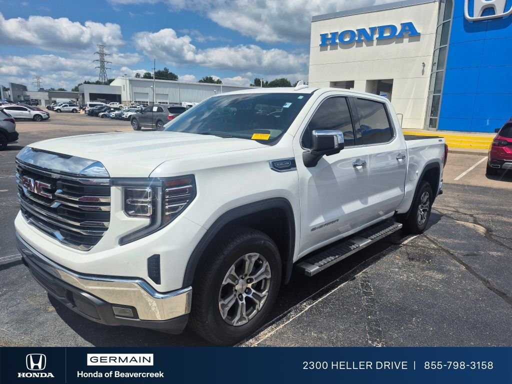 Used 2022 Summit White GMC SLT image 2