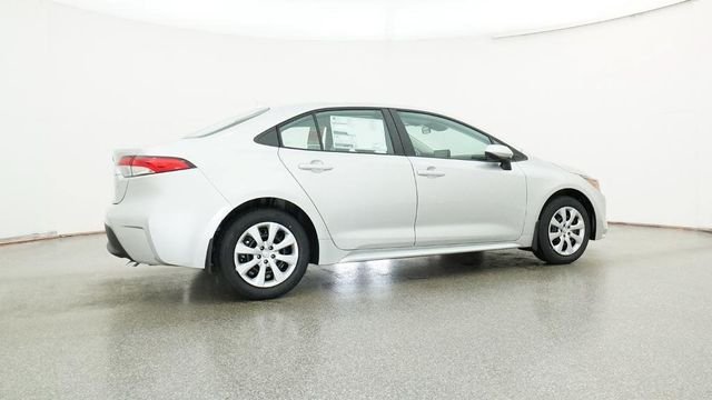 New 2026 Classic Silver Metallic Toyota LE image 20