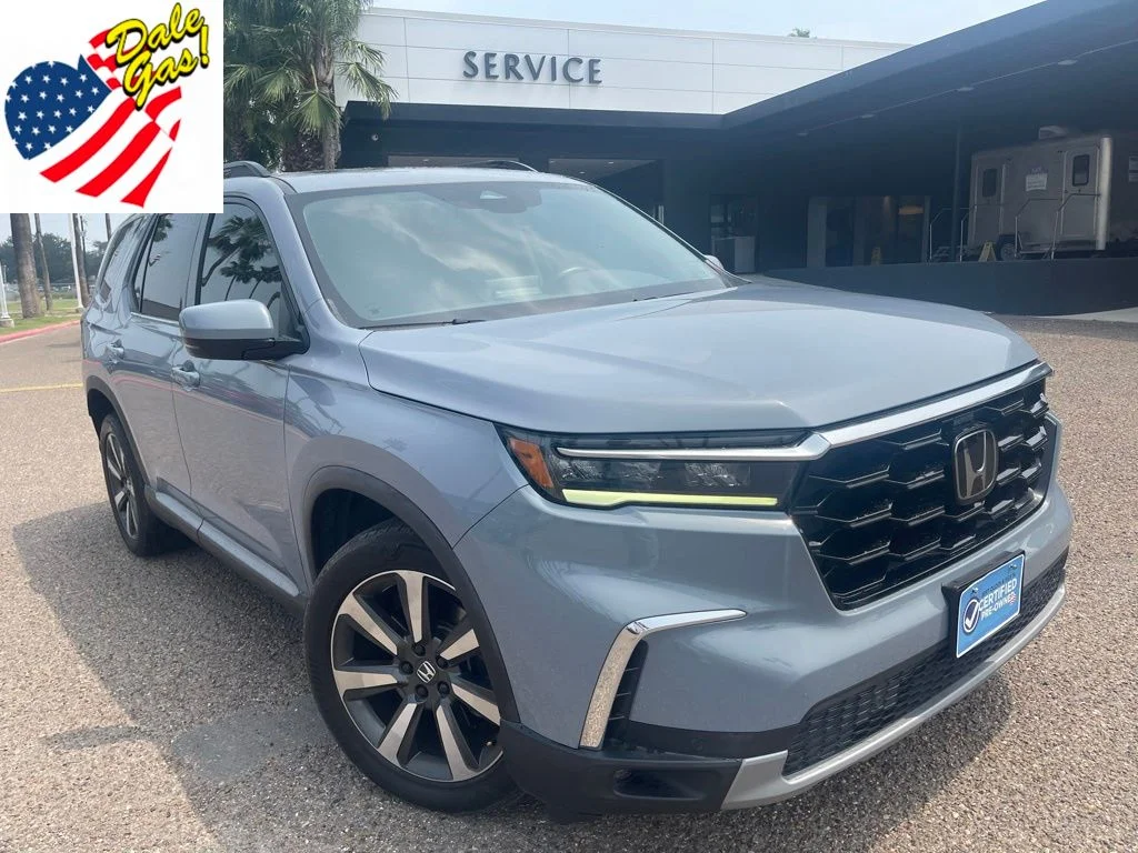 2023 Honda Pilot Touring AWD's photo