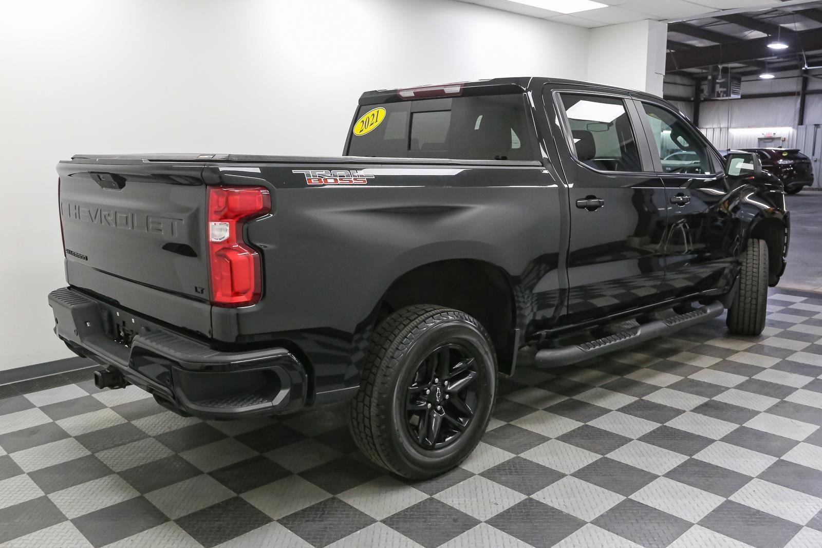 Used 2021 Black Chevrolet LT Trail Boss image 9