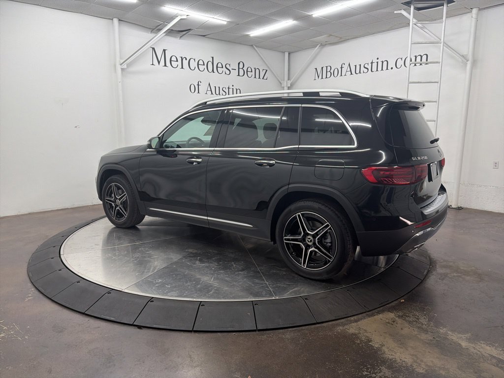 Used 2026 Black Mercedes-Benz GLB 250 image 5