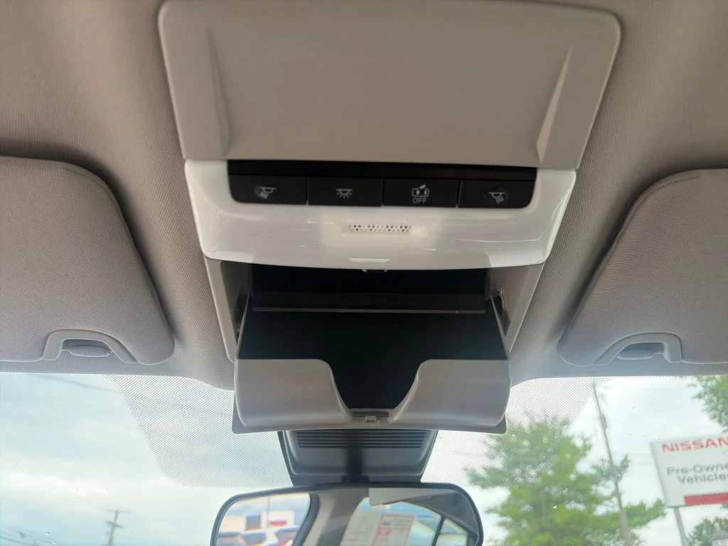 Used 2022 Gray Nissan 2.5 SV image 36