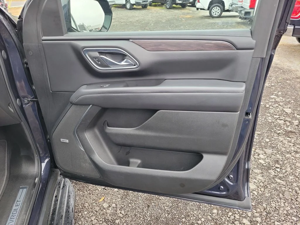 Used 2023 Gray Chevrolet LT image 38