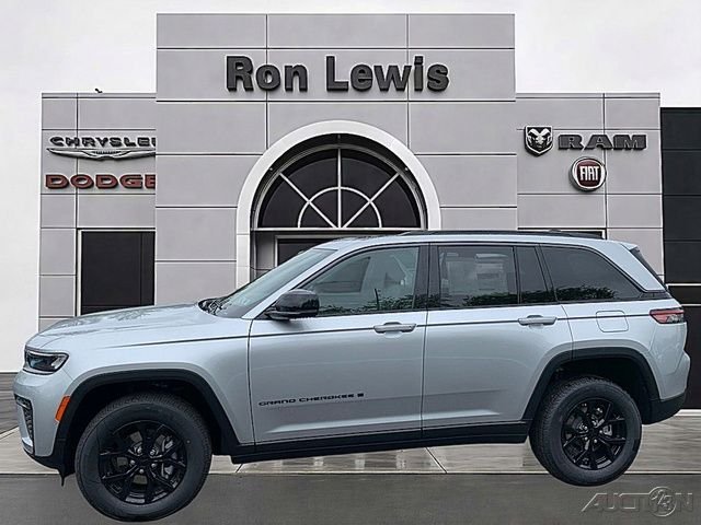 2026 Jeep Grand Cherokee Altitude
