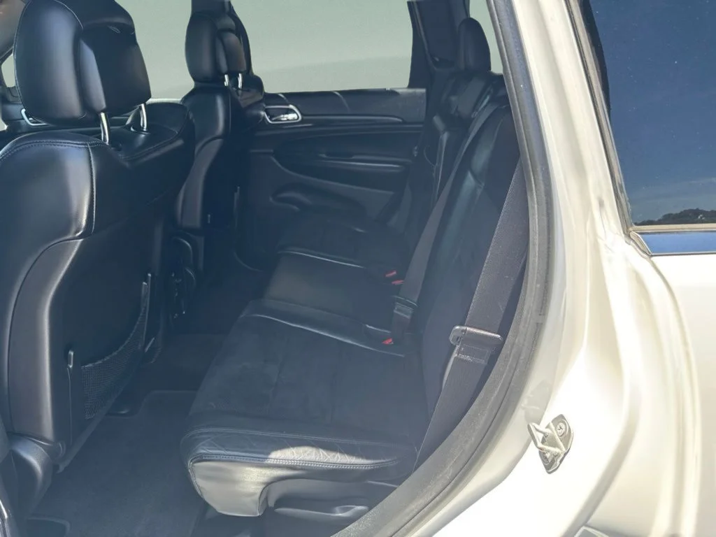 Used 2018 Bright White Clearcoat Jeep Laredo E image 12