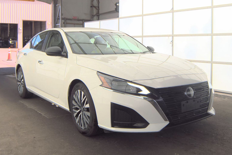 2025 Nissan Altima 2.5 SV's photo