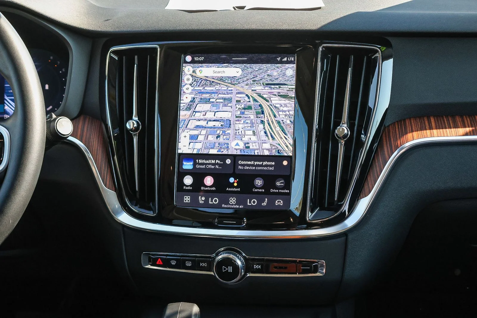 2025 Volvo V60 Cross Country Plus - Photo 23