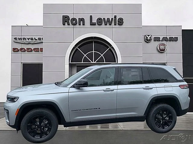 New 2026 Silver Zynith Jeep Altitude image 1