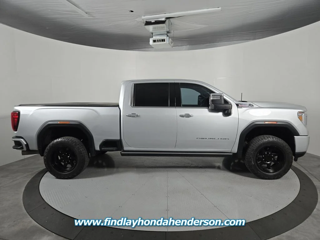 Used 2021 Quicksilver Metallic GMC Denali image 7