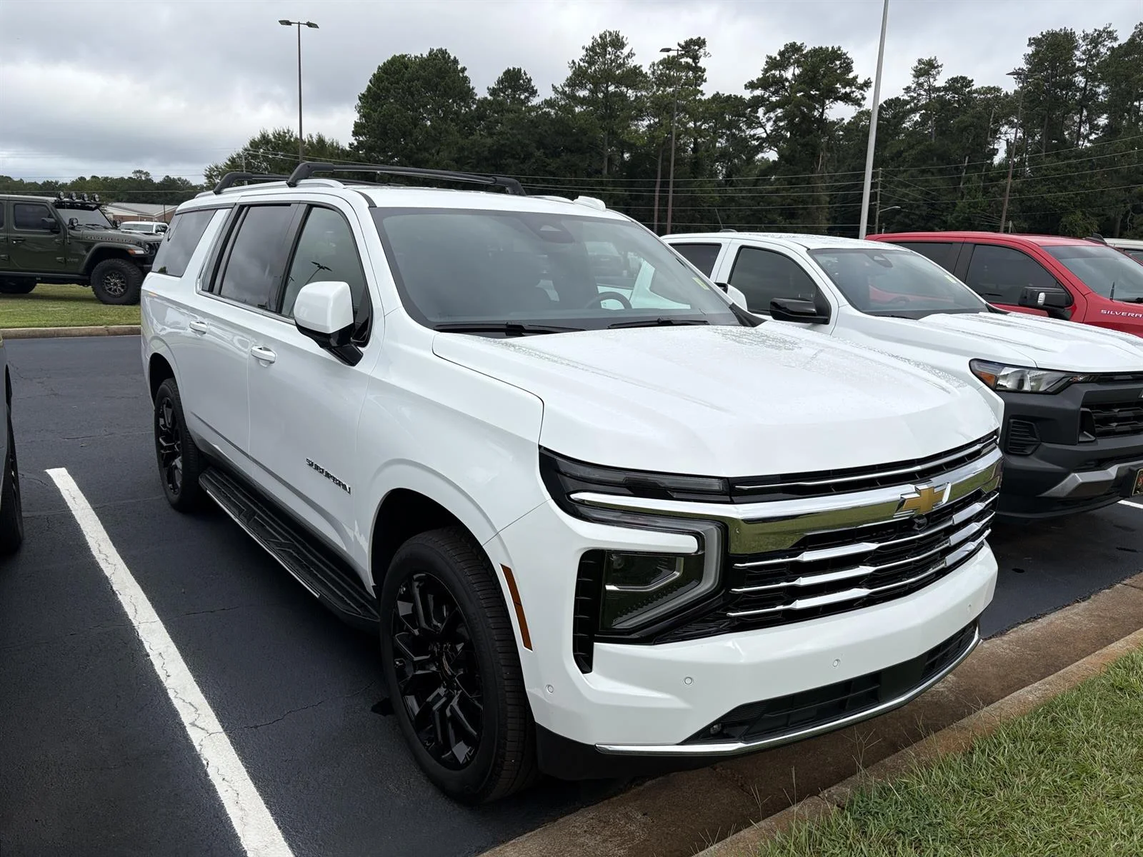 Used 2026 Summit White Chevrolet LT image 1