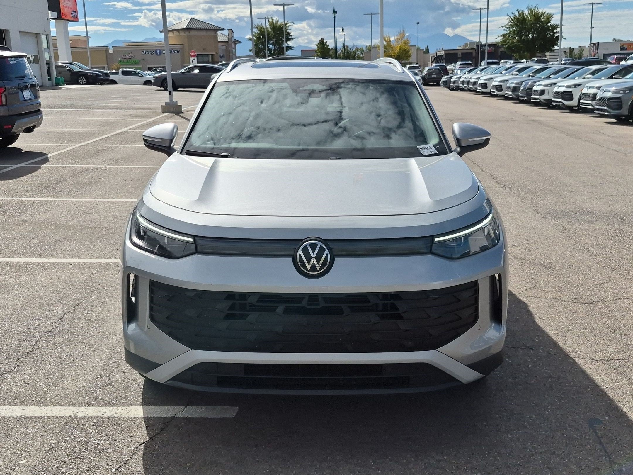 New 2026 Pyrite Silver Metallic Volkswagen SE image 9