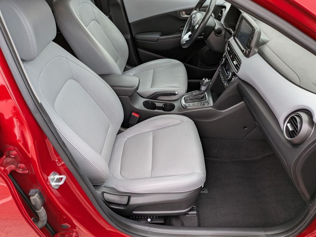 Used 2020 Red Hyundai Ultimate image 28
