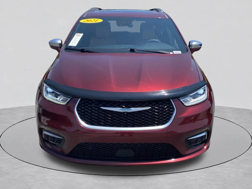Used 2021 Red Chrysler Pinnacle image 20