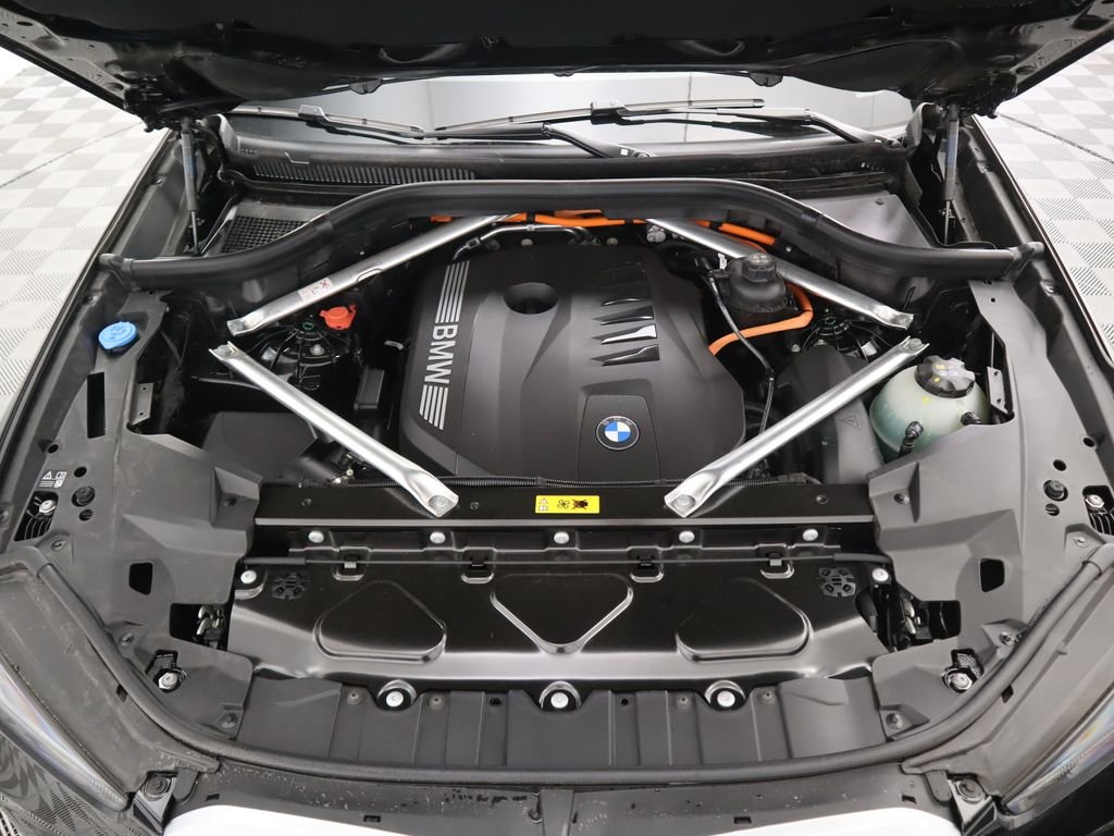 Used 2026 Black Sapphire Metallic BMW xDrive50e image 31