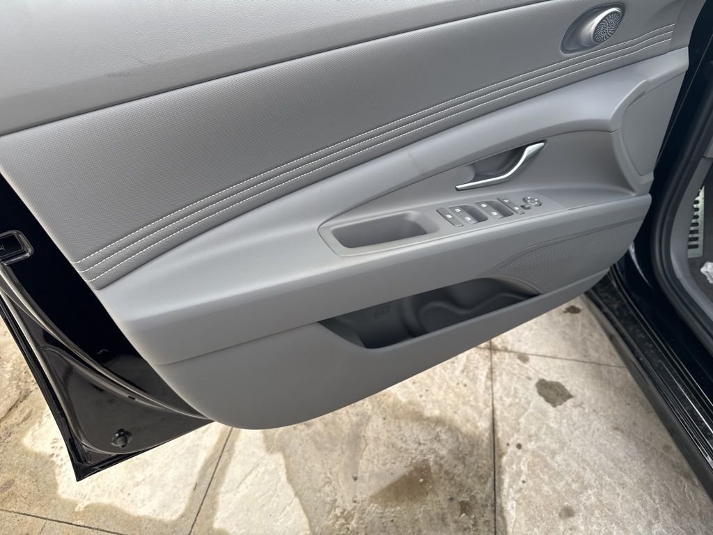 New 2026 Black Hyundai SEL Sport image 13