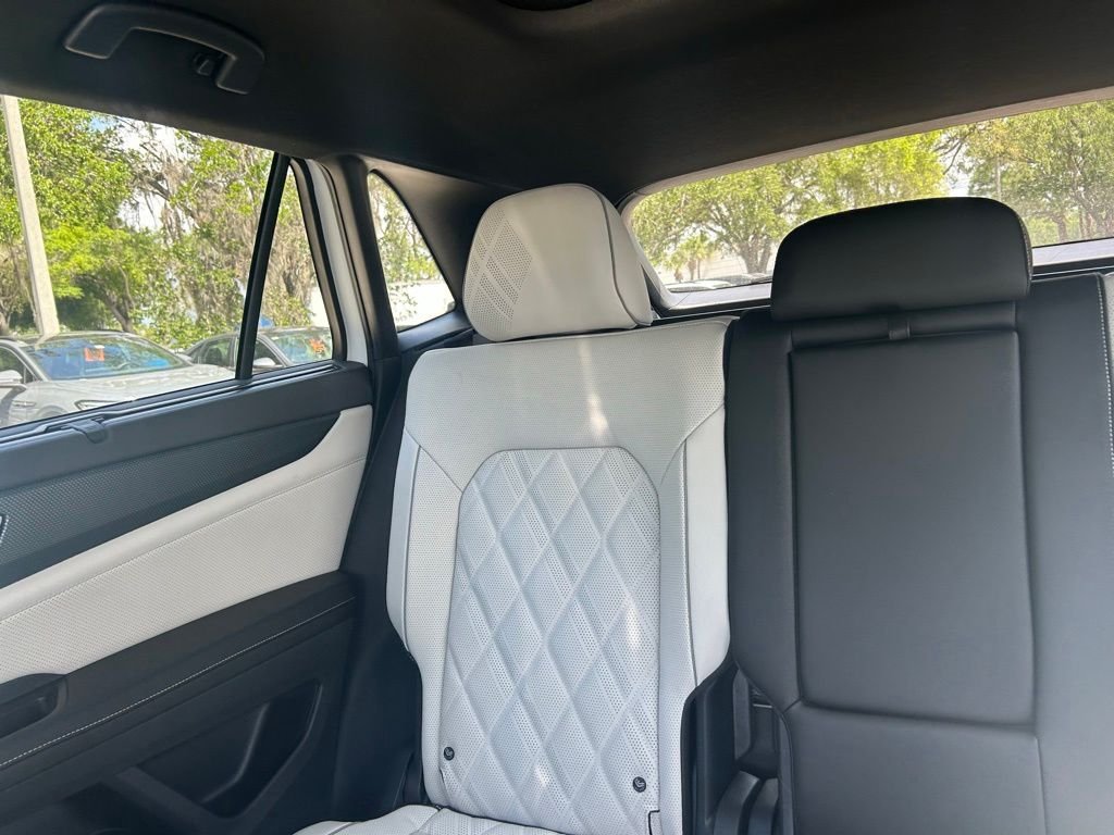 New 2026 White/off-white Volkswagen 2.0T SEL Premium R-Line image 12