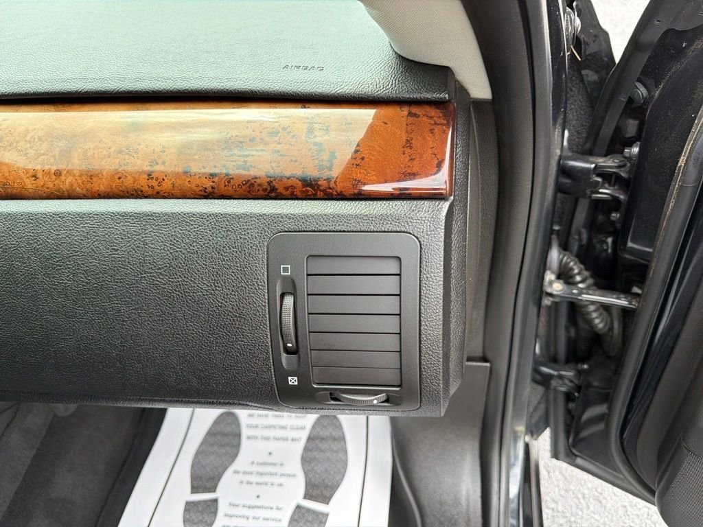 Used 2008 Black Cadillac Base image 16