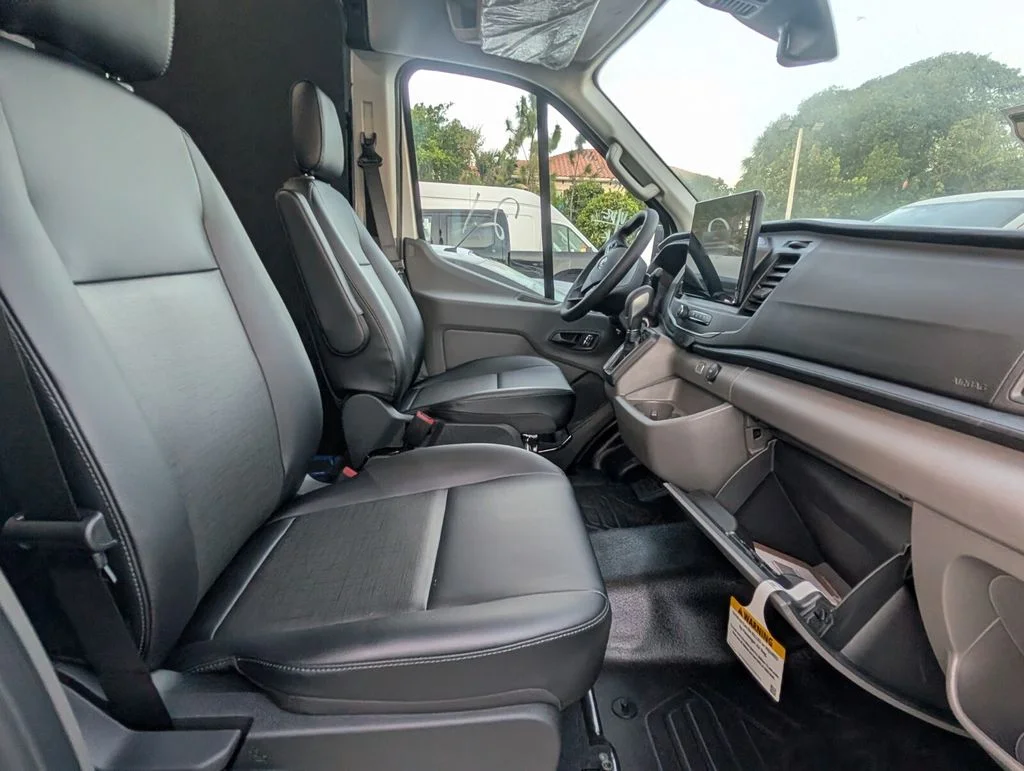 New 2026 Oxford White Ford Cargo Van image 11