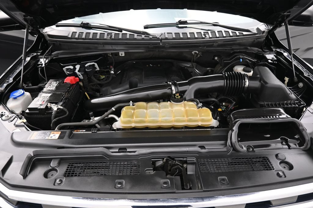 Used 2020 Black Ford XLT image 34