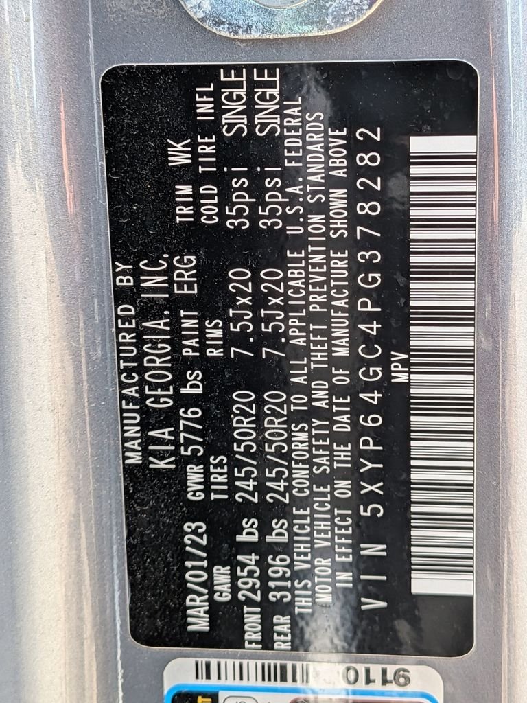 Used 2023 Silver Kia S image 27