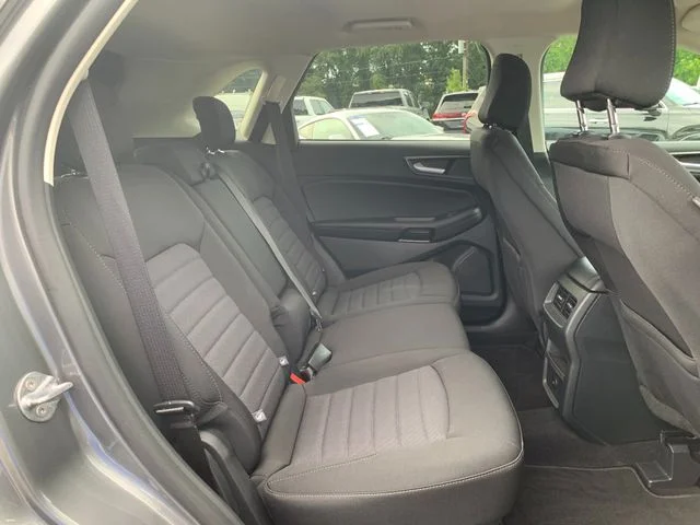 Used 2024 Gray Ford SE image 13