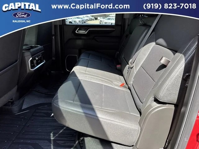 Used 2025 Red GMC SLT image 18
