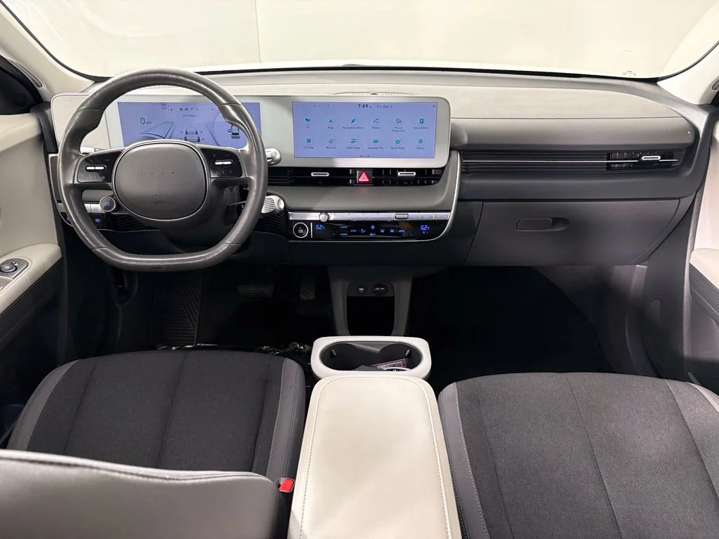 Used 2024 White Hyundai SEL image 40