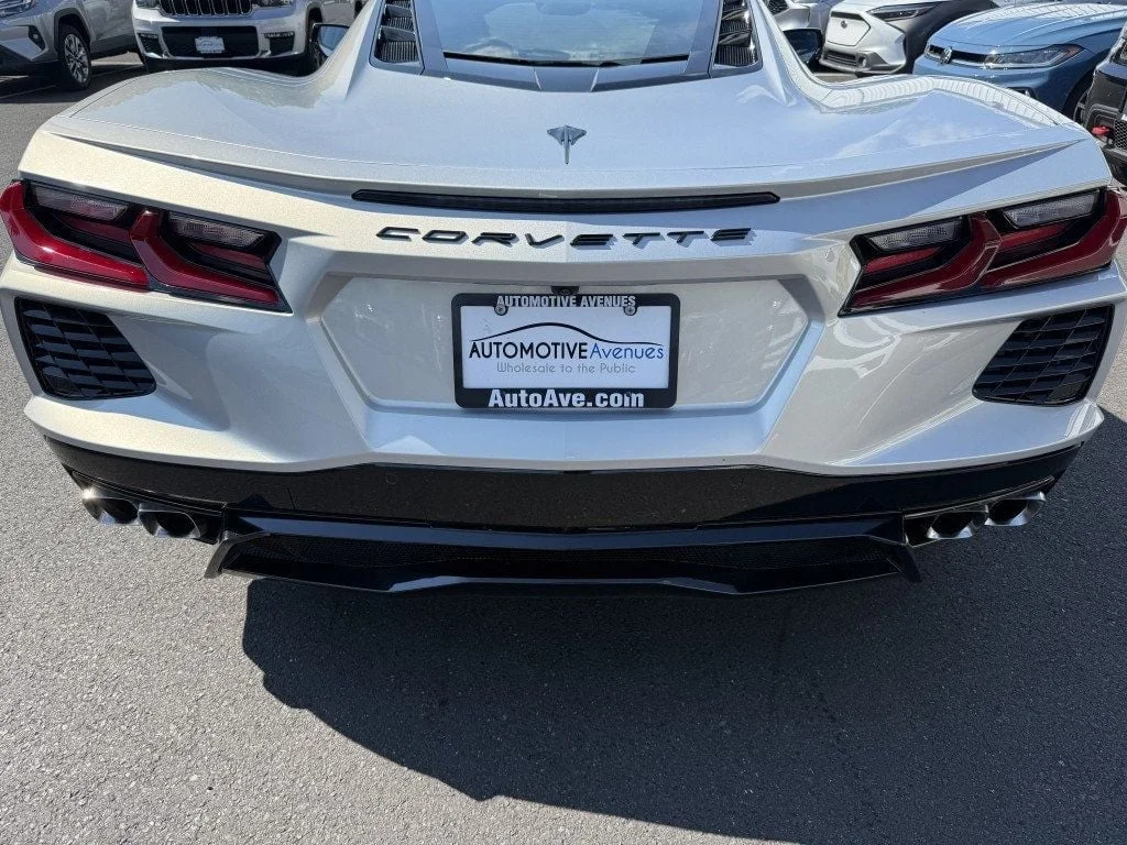 Used 2024 Silver Flare Metallic Chevrolet 2dr Stingray Coupe w/1LT & 20-Spoke Black Wheels image 6