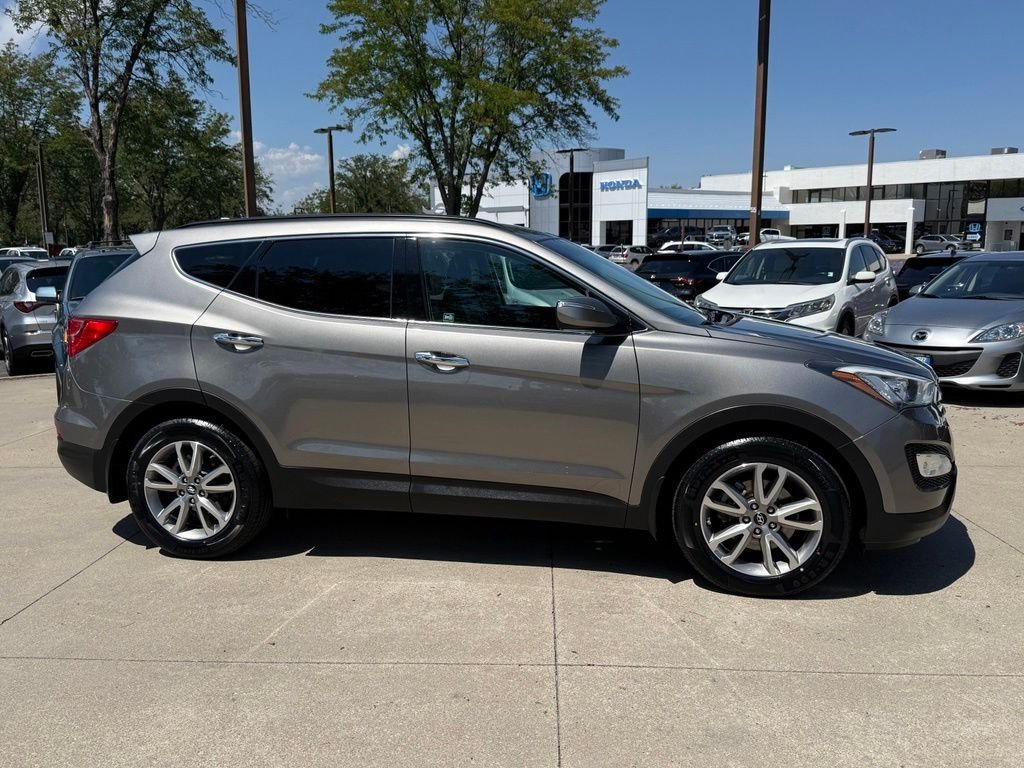Used 2014 Mineral Gray Hyundai 2.0T image 3