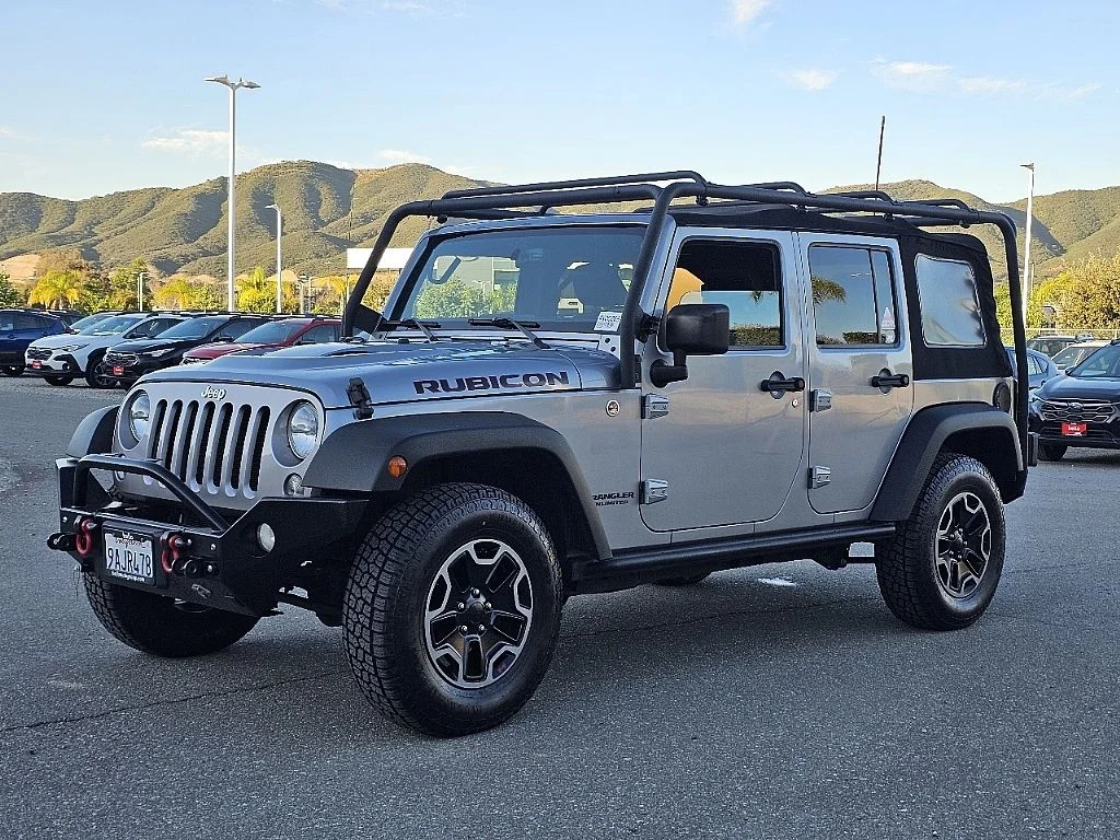 Used 2015 Silver Jeep Unlimited Rubicon image 6