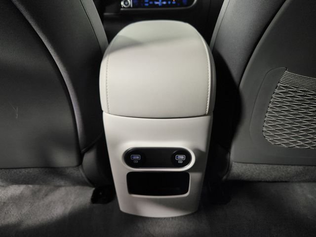 Used 2024 Black Hyundai SE image 17