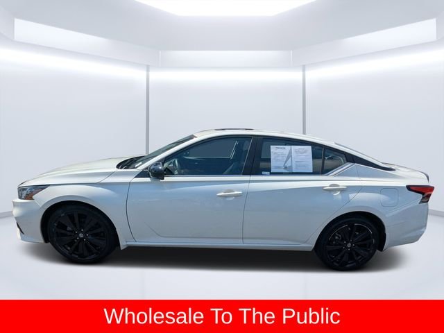 Used 2022 White Nissan 2.5 SR image 6