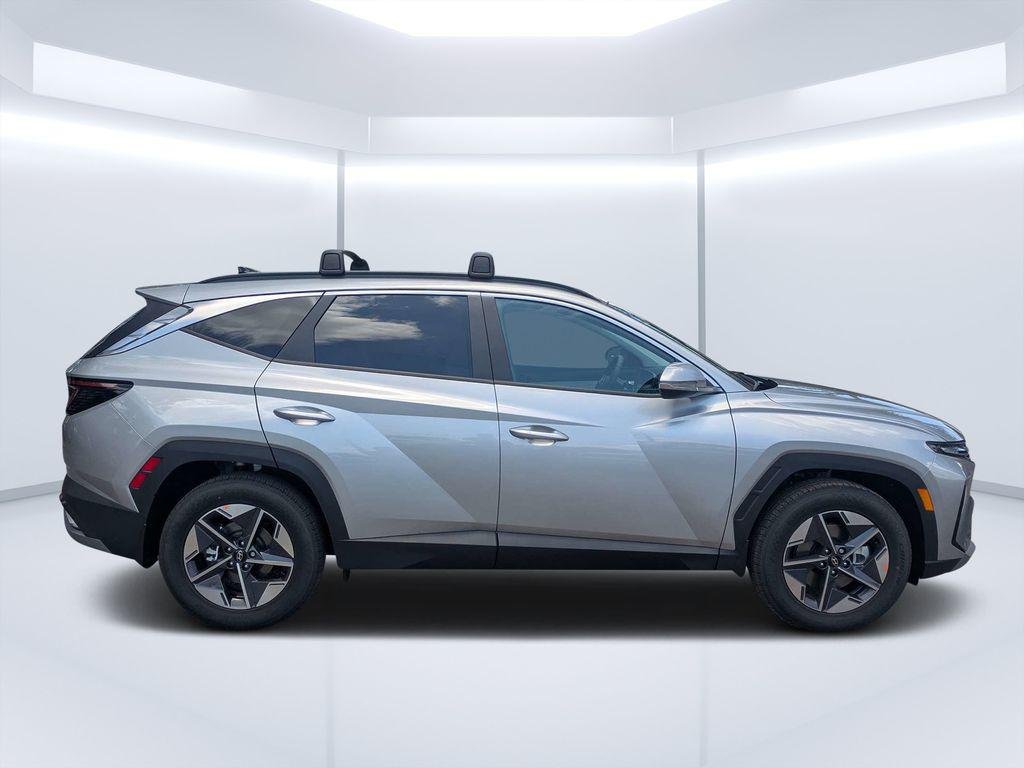 New 2026 Silver Hyundai SEL Premium FWD image 2