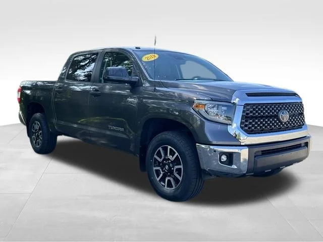 Used 2018 Gray Toyota SR5 image 5