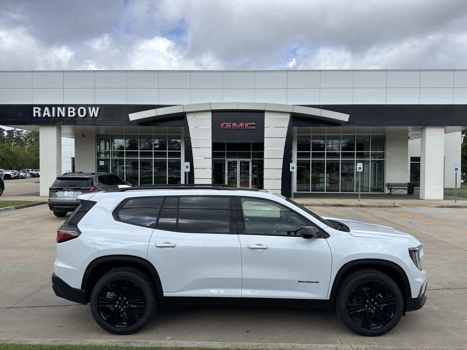 2026 GMC Acadia Elevation FWD's photo