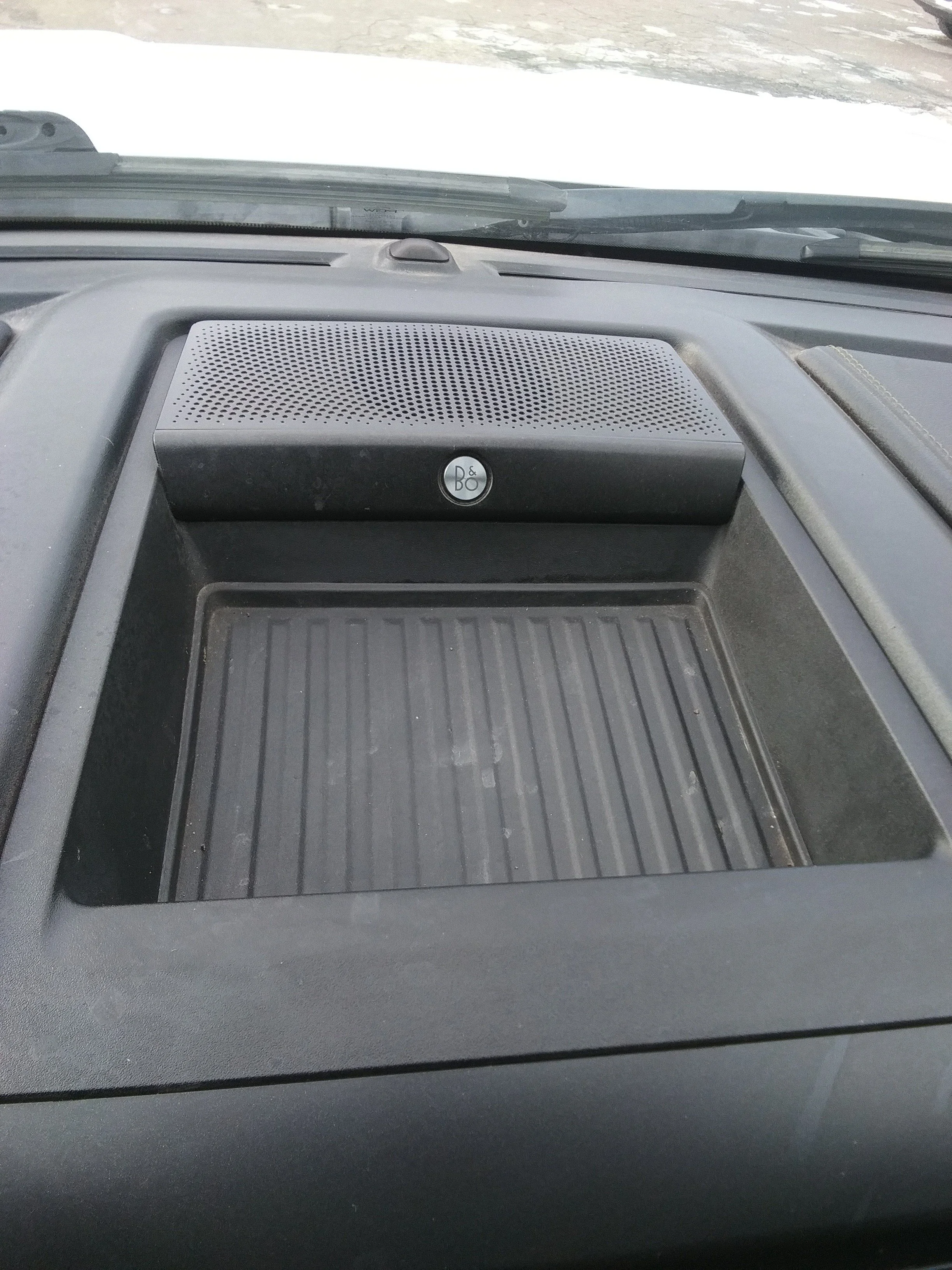 Used 2020 White Ford Limited image 19