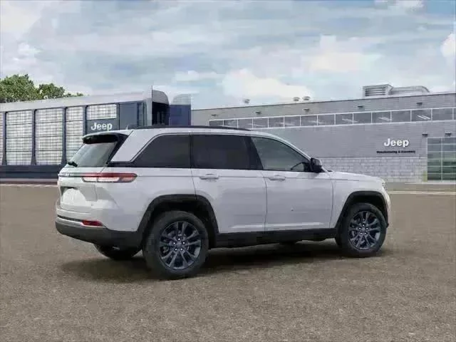 New 2026 Bright White Clear-Coat Exterior Paint Jeep 85th Anniversary Edition image 2
