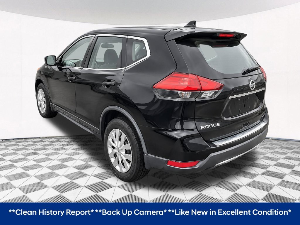 Used 2017 Nissan Rogue S with VIN JN8AT2MV5HW025678 for sale in Downers Grove, IL