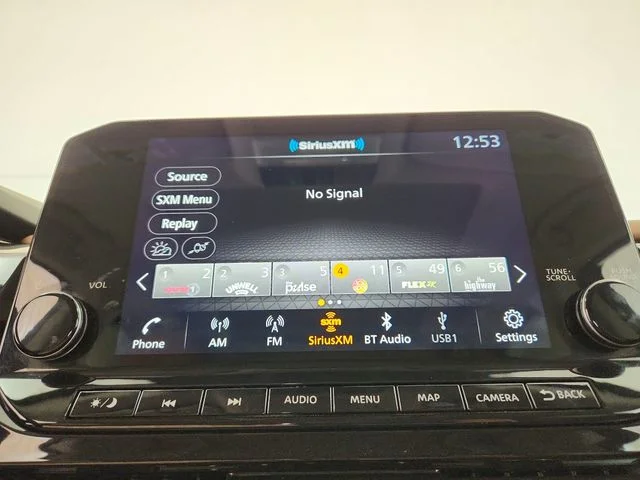 Used 2025 Silver Nissan Platinum image 29