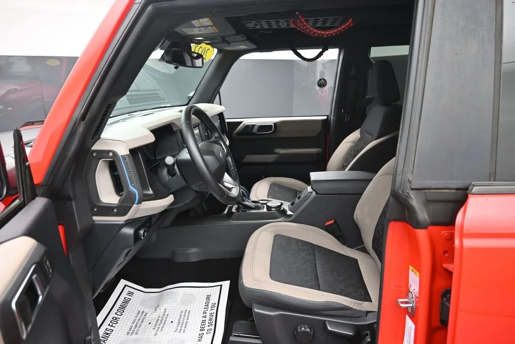 Used 2023 Red Ford Wildtrak image 9